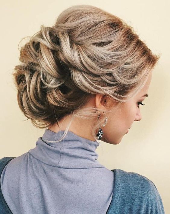 chic-loose-updo-hairstyles-prom-wedding-holiday-hairstyles-2017